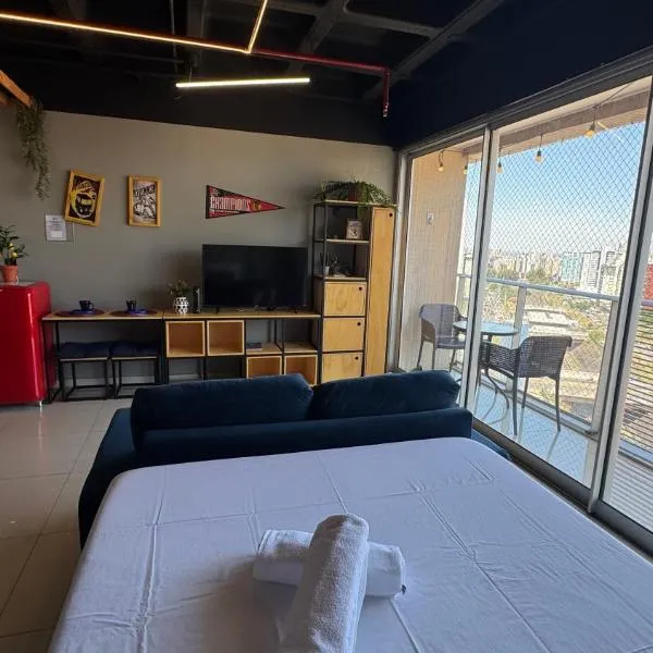 Apartamento moderno e completo no shopping DF Plaza, Hotel in Brasilia