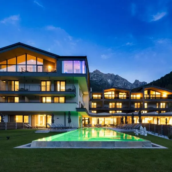 ELVA PREMIUM APARTMENT HOTEL inklusive Sommerpass STUBAI SUPER CARD, hotell i Neustift im Stubaital