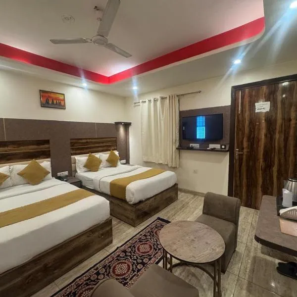 V Hotel Dev Residency Airport Pick up complimentary, hotel v mestu New Delhi