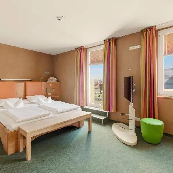 SONN IDYLL Aparthotel، فندق في راتينو