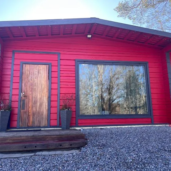 Mõnus puhkemajake Lõuna-Eestis، فندق في Koloreino