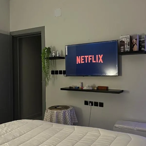 استديو مودرن حديث هادئ, hotel u gradu Burajdah
