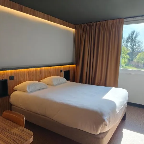 B&B HOTEL Clermont-Ferrand Nord Riom, hotel u gradu Riom