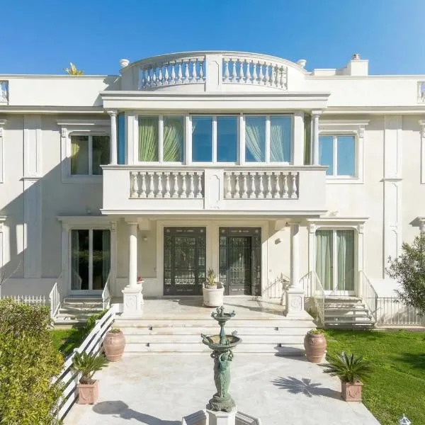 Villa Bianca a few steps by the sea with exclusive garden & jacuzzi, hotel in Livorno