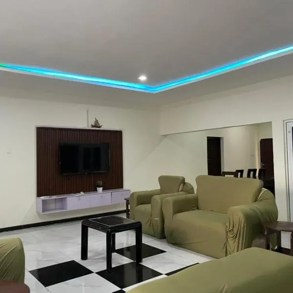 The Grace Villa, hotel u gradu Aro