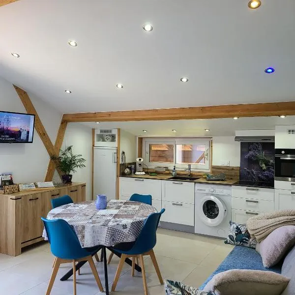 - - - - -Les Colombages - - - - Chambre d'hôtes-Gîte- Classement Gîte 3 étoiles, hôtel à Mirepoix