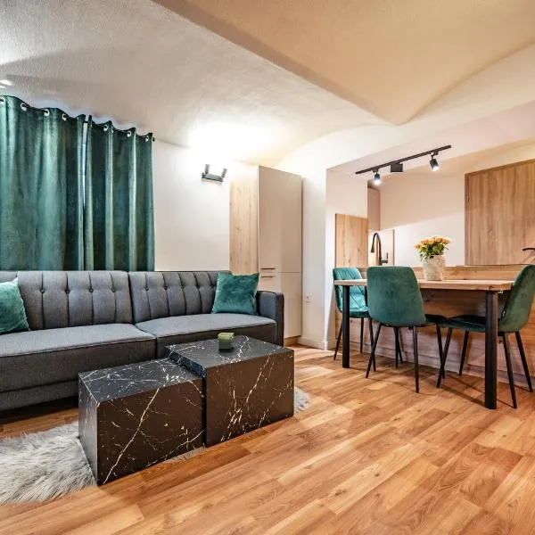 Urban Base Premium Apartment, hótel í Celje