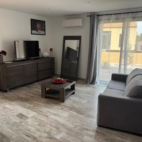 Appartement F3 Algajola les pieds dans l eau, hotel a Aregno