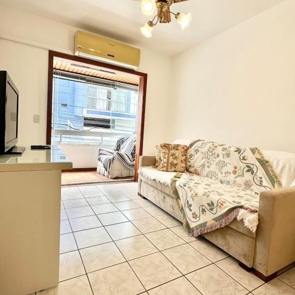 Apartamento com terraço I 8 Minutos do Mar I 5 Hóspedes