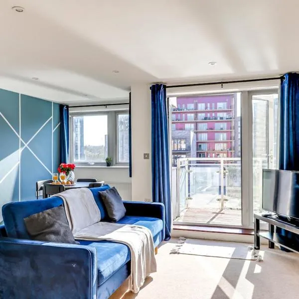 Modern 2Bed, City Centre, Private parking, Balcony, hotel in Chelmsford