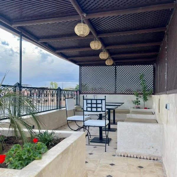 Riad Afanour Medina Rooftop & Pool photo 2