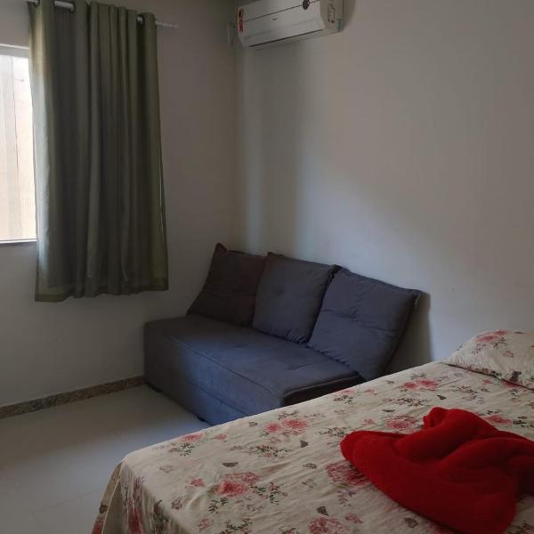 Apartamento Confortável Perto da Praia de Taperapuã - Foto 2