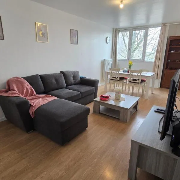 Appartement proche Lille, hotel in Mons-en-Baroeul
