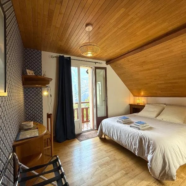 L'espiatet, hotel a Borce