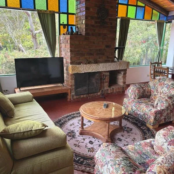 Hotel Rokas de Suesca, hotel u gradu Suesca