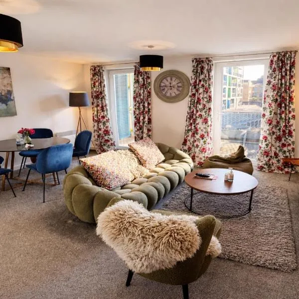 Blueberry Tree Apartment with Free Parking & Near Station, hotel u Cambridgeu