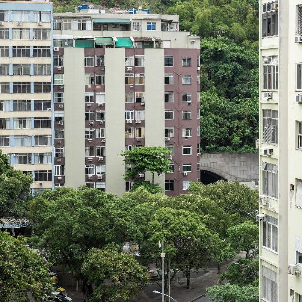 Condomínio Edifício Robert
