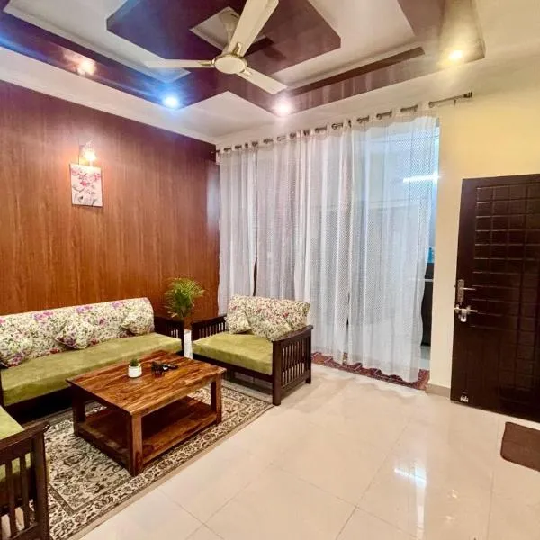 The Olivewood Flat by Jwalpa Retreat, отель в городе Дехрадун