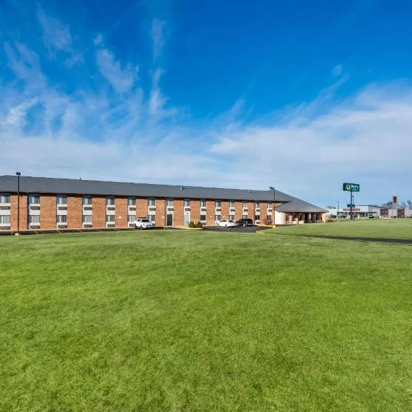 Quality Inn Waverly、Waverlyのホテル