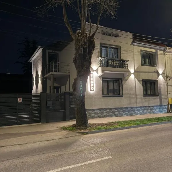 Tempo、サトゥ・マーレのホテル