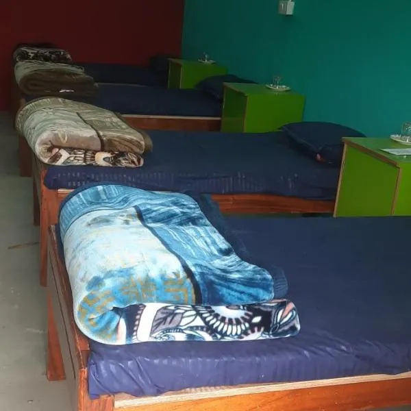 Milan Hostel, hotel u gradu 'Kurseong'