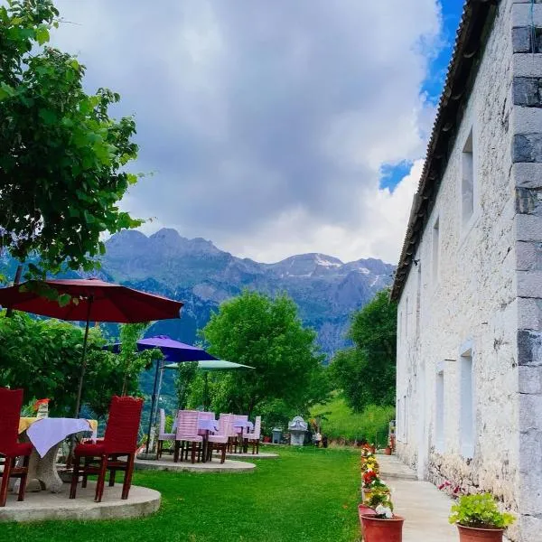 The Eagle, hotel i Hardedaj