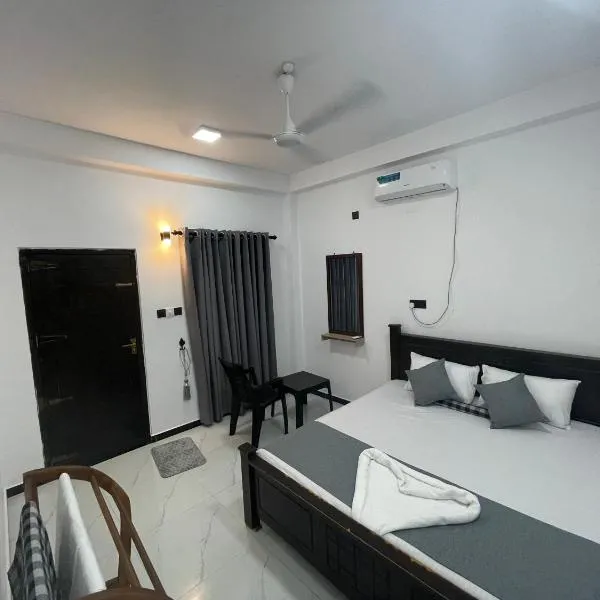 NRT Beach Hotel, hotel en Trincomalee