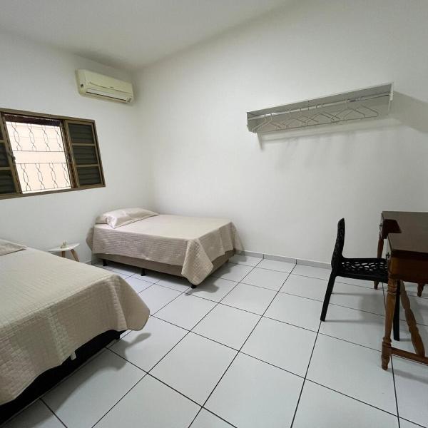 Casa aconchegante com 2 quartos, próximo ao Centro, UFU, Center Shopping e Convention, Hospitais e Aeroporto - Foto 2