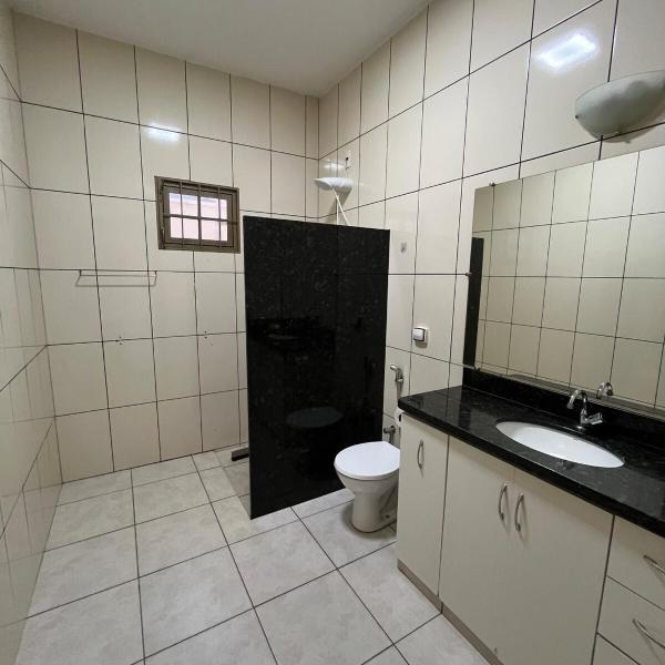 Casa aconchegante com 2 quartos, próximo ao Centro, UFU, Center Shopping e Convention, Hospitais e Aeroporto - Foto 3