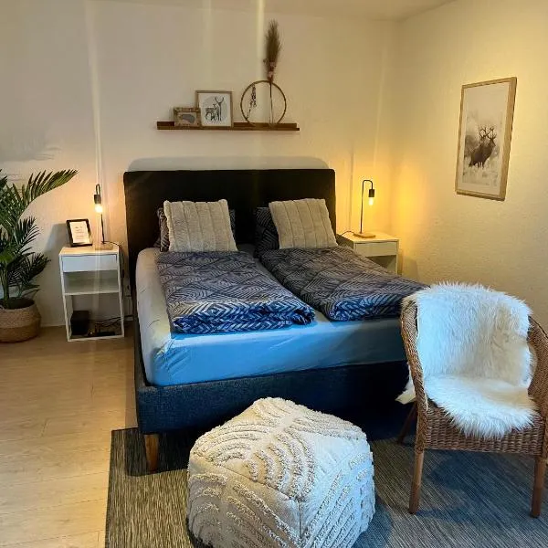 Gemütliches Doppelzimmer mit Gartenblick und Top ÖV, hotel v destinaci Steffisburg