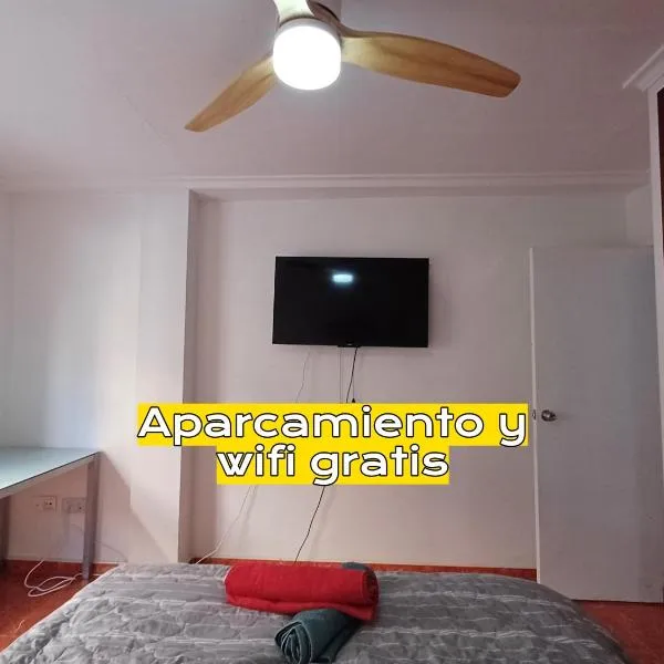 GERMANIES HOME y Garaje , Algemesí Home – hotel w mieście Algemesí