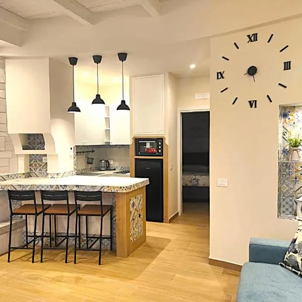 MAIOLICA Holiday House, hotel i Trani