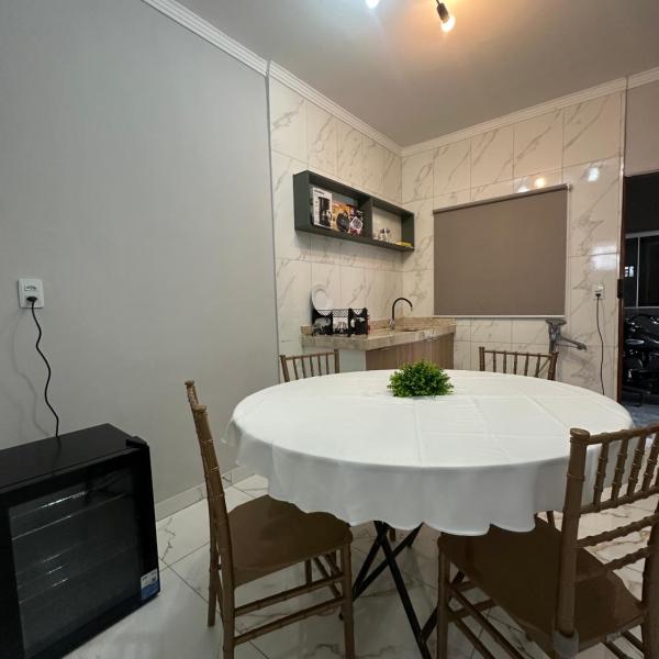 Apartamento centralizado com fácil acesso a BR153 - Foto 4