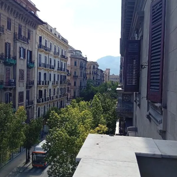 Sunset hostel Palermo, hotel i Palermo