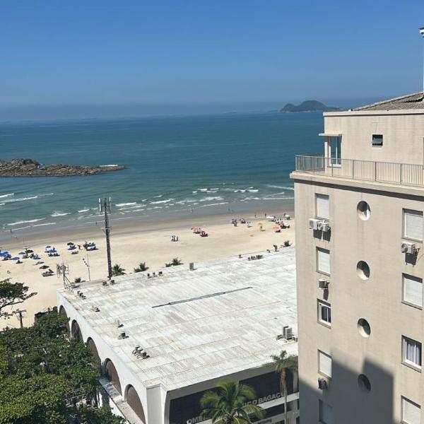 Vista para o mar Pitangueiras, pé na areia em frente o shopping Laplage