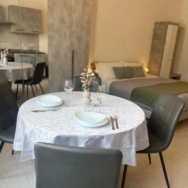 Loft moderno in Centro Storico - spazioso & luminoso，波代諾內的飯店