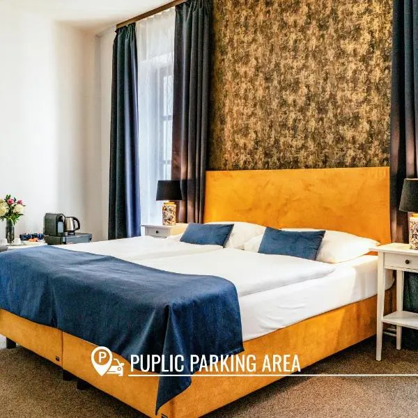 BlueBell Hotel: Bratislava şehrinde bir otel