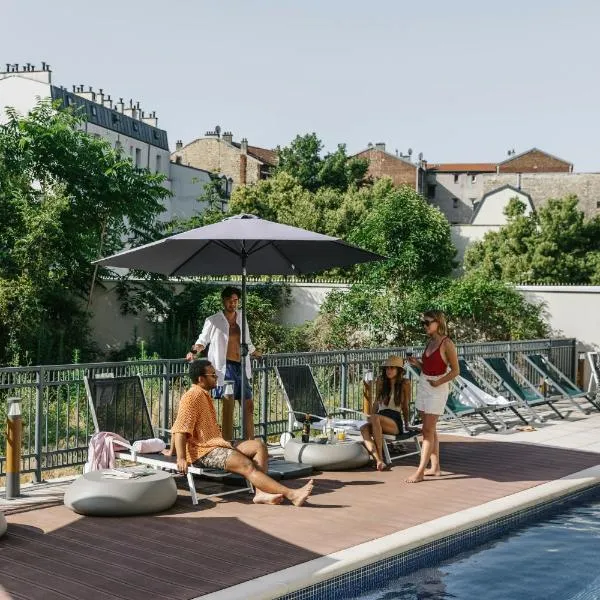 The Social Hub Paris La Défense, hotel u gradu Pito