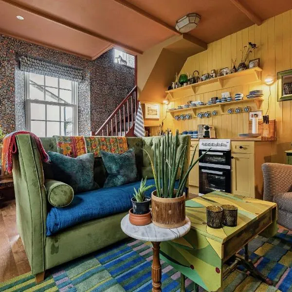 Fourteen Providence، فندق في Calstock