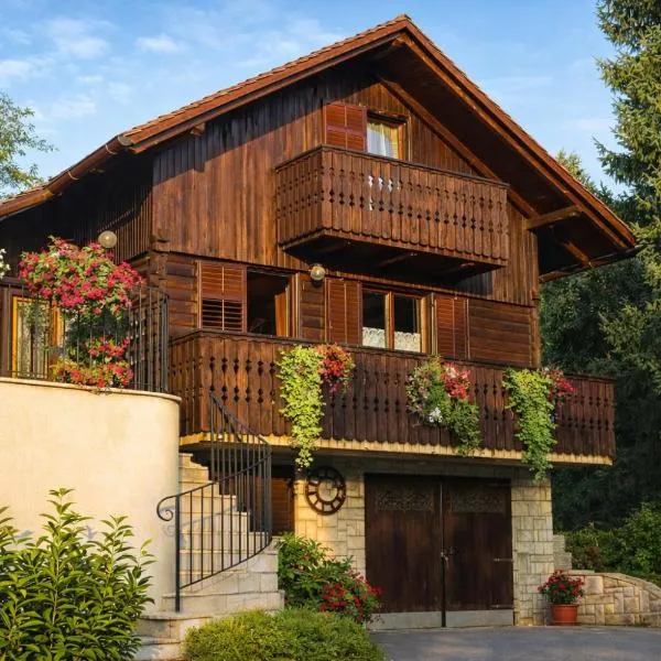 Sunset Chalet, hotel a Škofljica