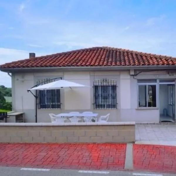Villa Mayki, hotel u gradu Cacicedo