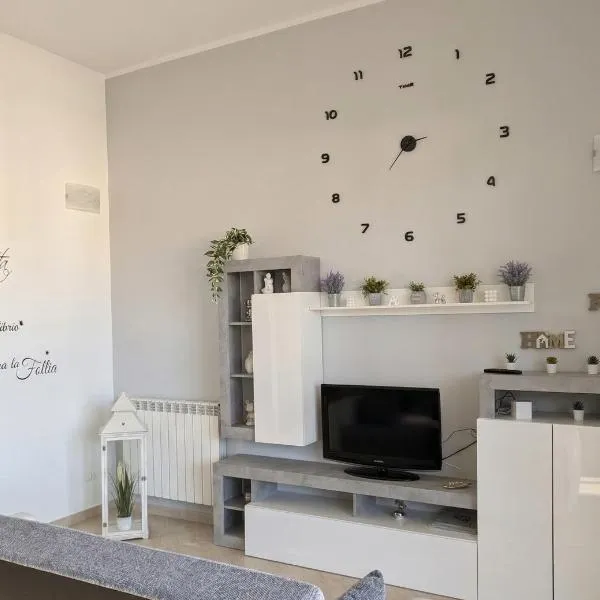 Sarah's House - Appartamenti vicino Roma - No Tassa di Soggiorno, hotel em Scorano