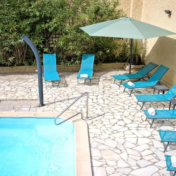 Logis Hôtel La Bastide d'Entraigues, hotel in Entraigues-sur-la-Sorgue