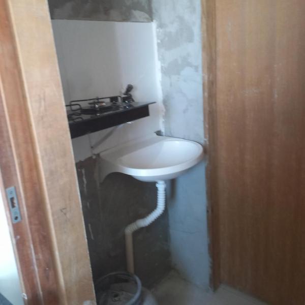 Kitnet mobiliado confortável - Ótima Localização - Foto 4