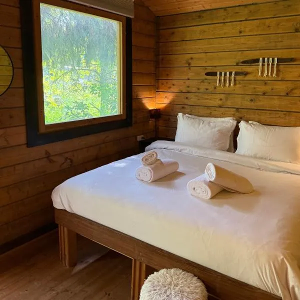 wooden Edge Of The Village, hotel i Ma'ale Gamla