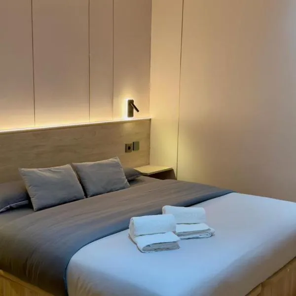 ITOUR Hotel & Coffee, hotel a Museros