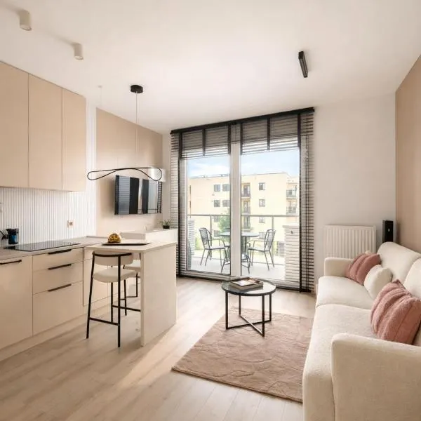 Sunny Premium Studio with Balcony & Free Parking, Hotel in Danzig