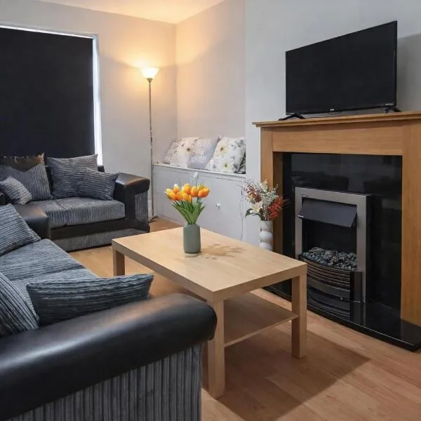 2 Bed Home - Parking Wifi Smart Tv, Hotel in Nottingham