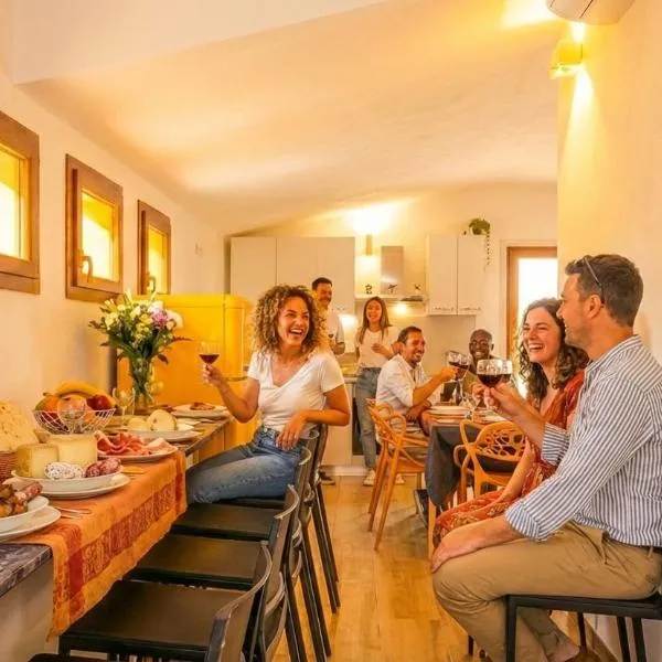 La Grotta Sardegna 5 Bedrooms each with a Private Ensuite Bathroom featuring a Hydromassage Shower Air Conditioning, hotel en Urzulei