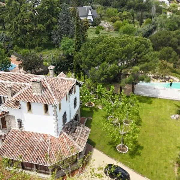 Las Rozas de Madrid में, होटल Finca los arboles habitaciones